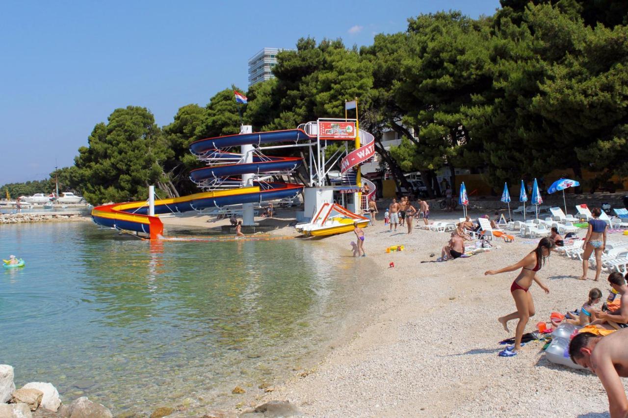 Apartments With A Parking Space Makarska - 11418 Exterior photo